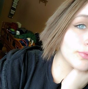 Meet your Posher, Mackenzie